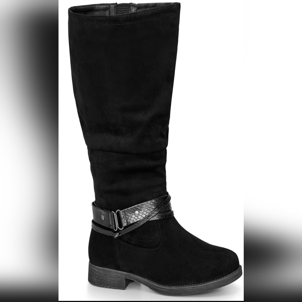 Black Heeled Boots - Picture 2 of 12